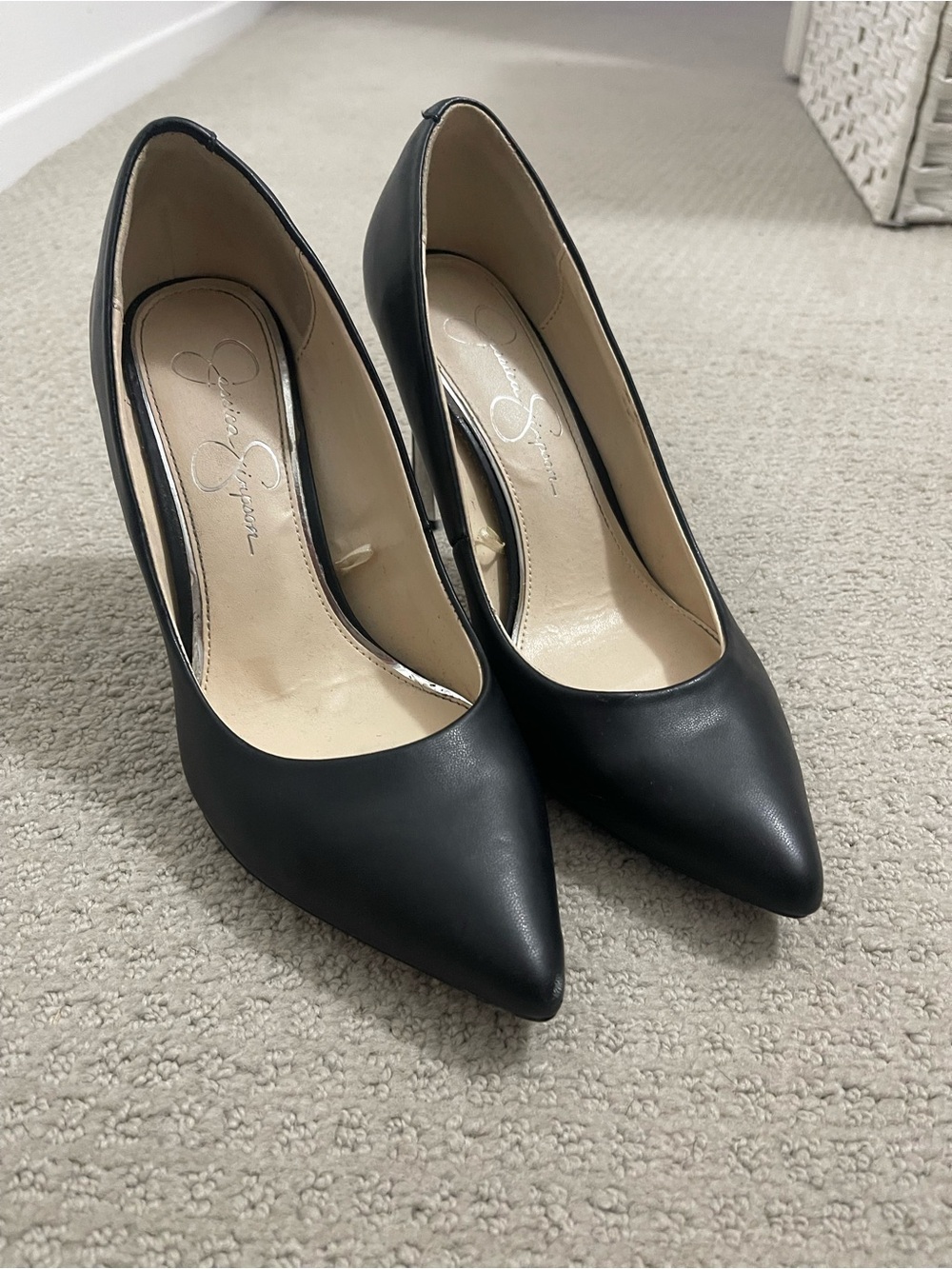 Jessica Simpson Black Pointed Toe Pumps